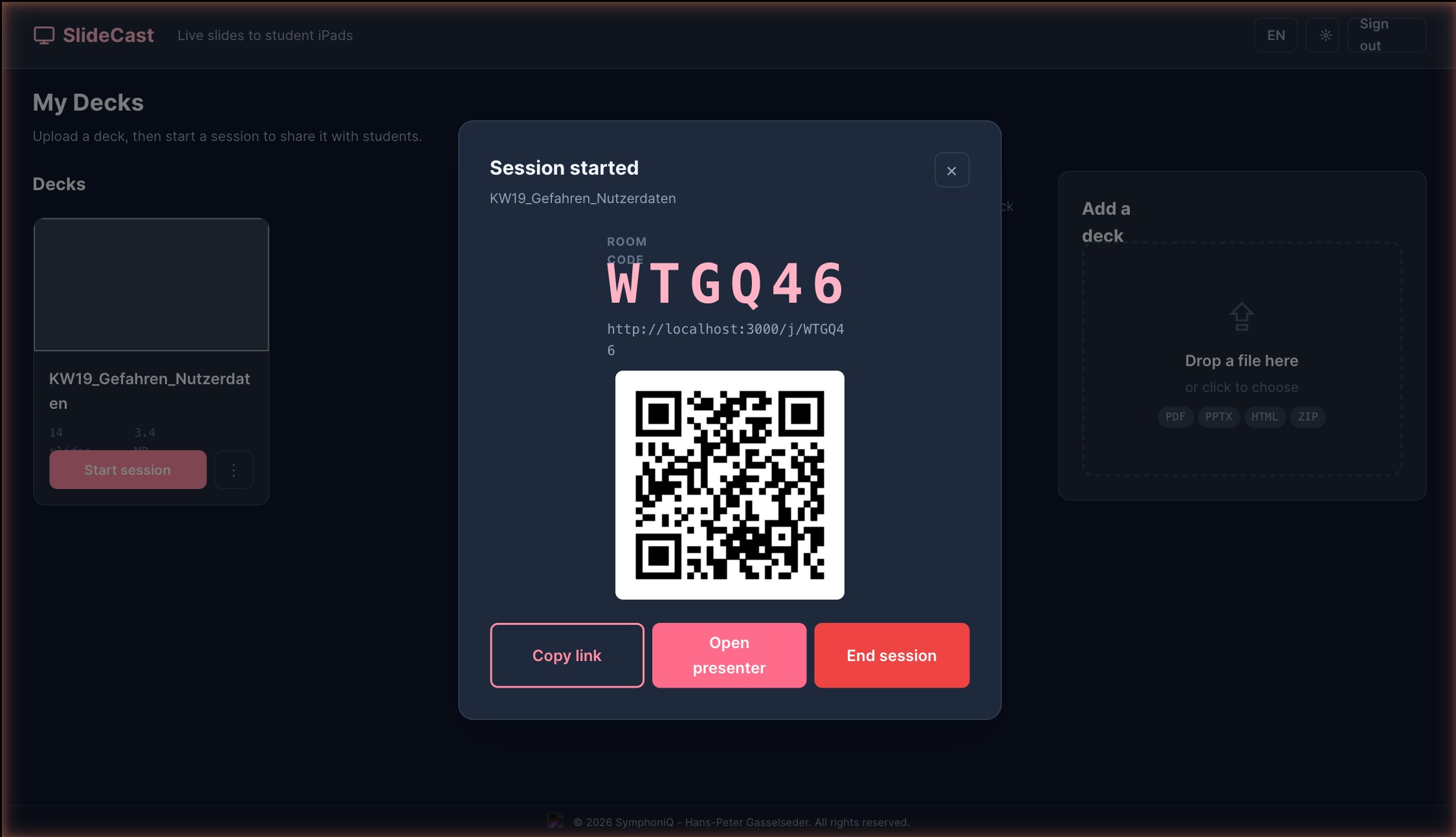 SlideCast session lobby with QR code